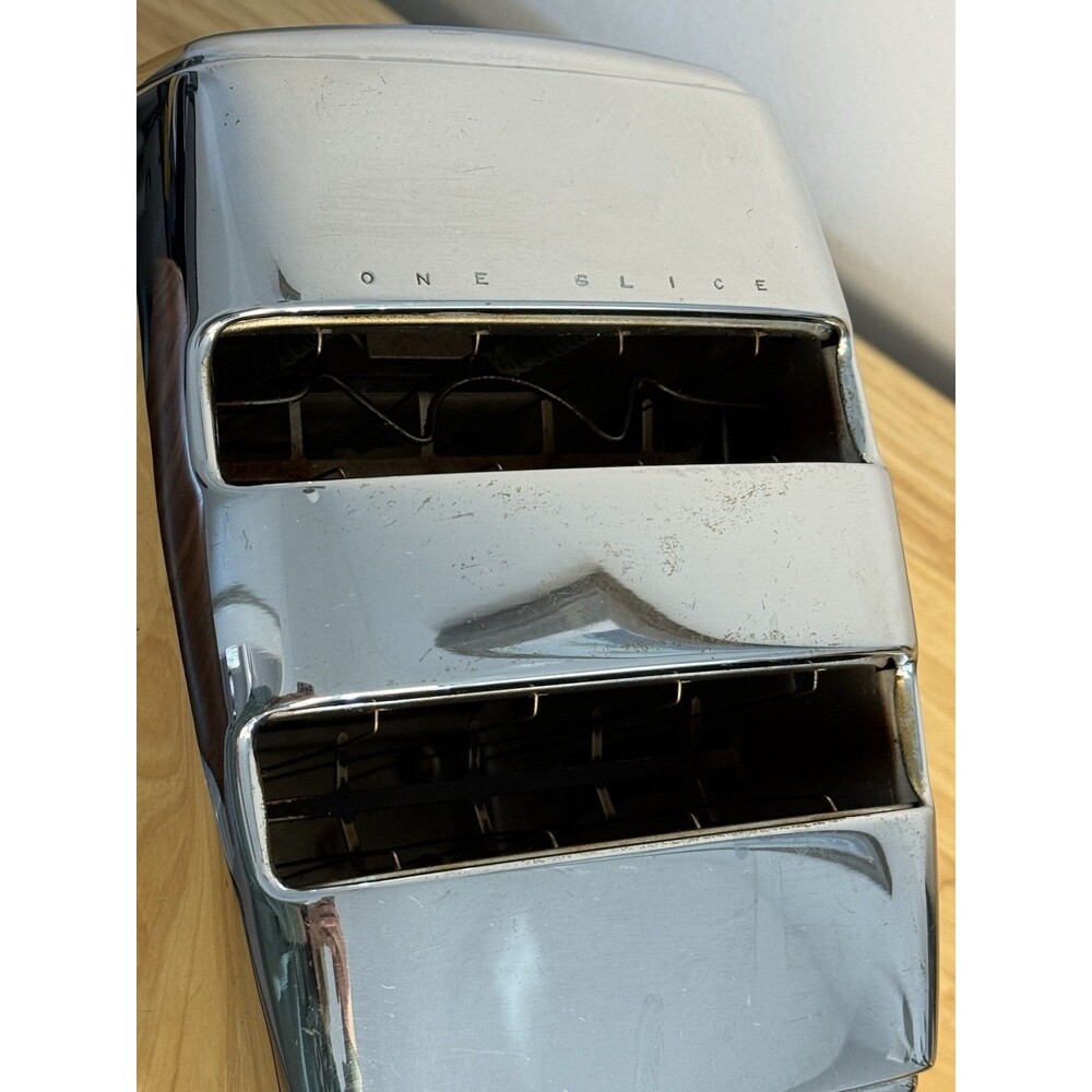 Sunbeam Chrome Model T-20C Automatic Two Slice Toaster - Working - Picture 2 of 11